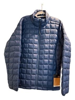 The North Face Women's Navy Blue Quilted Puffer Jacket